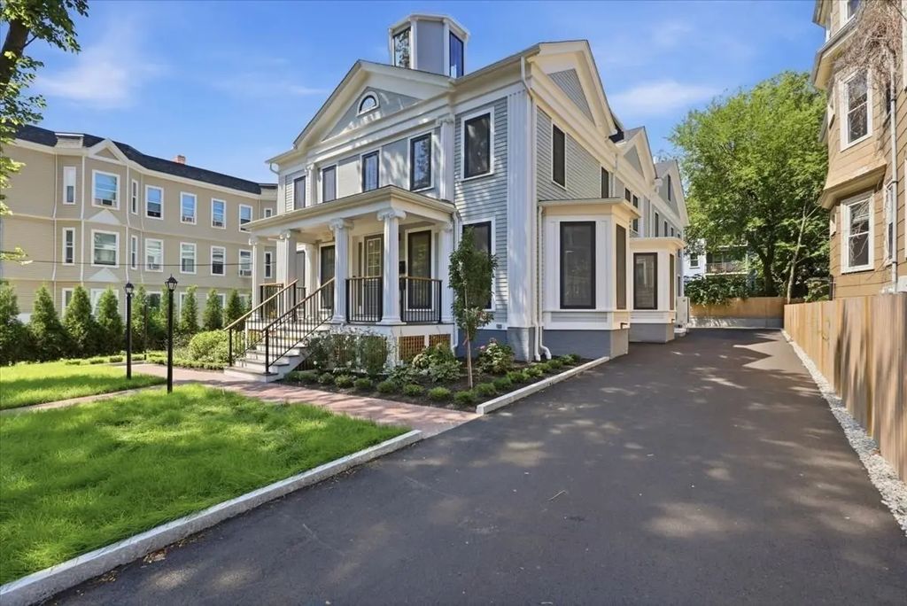 305 Chestnut Ave #1, Boston