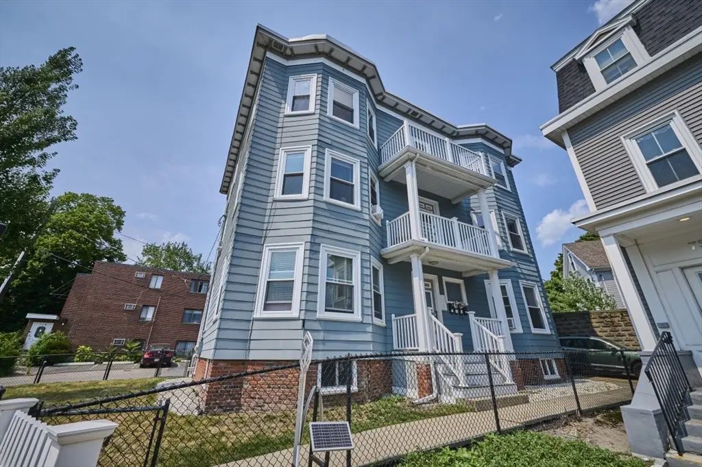 757 Somerville Ave, Somerville