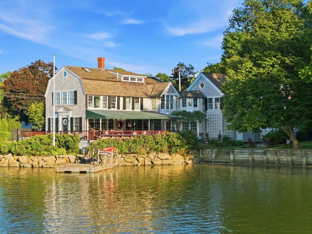 644 Washington St, Duxbury