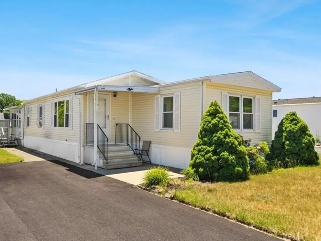 193 Tremont Street #105, Taunton