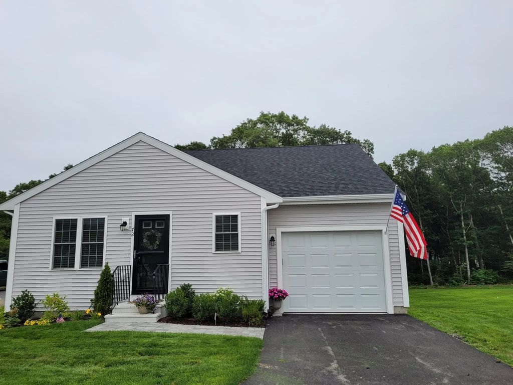 19 Bumblebee Dr., Plymouth