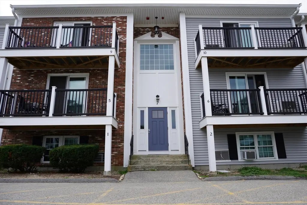 7 Chapel Hill Dr #11, Plymouth