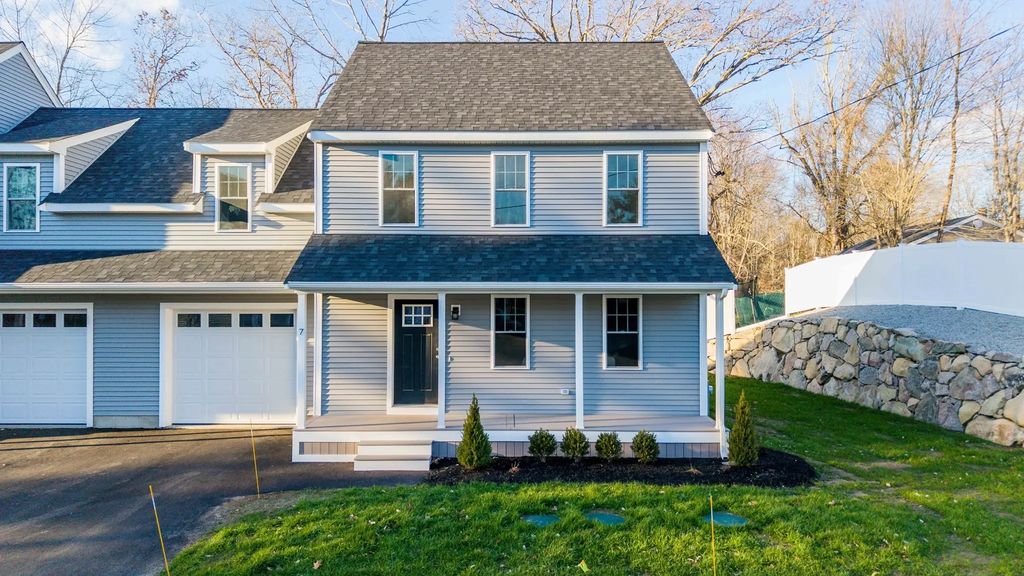 7 Waterman Way #7, Middleboro
