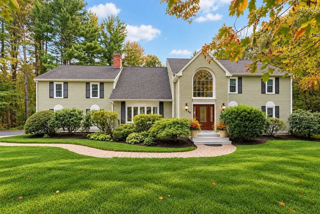 66 Farrington Ln, Marlborough
