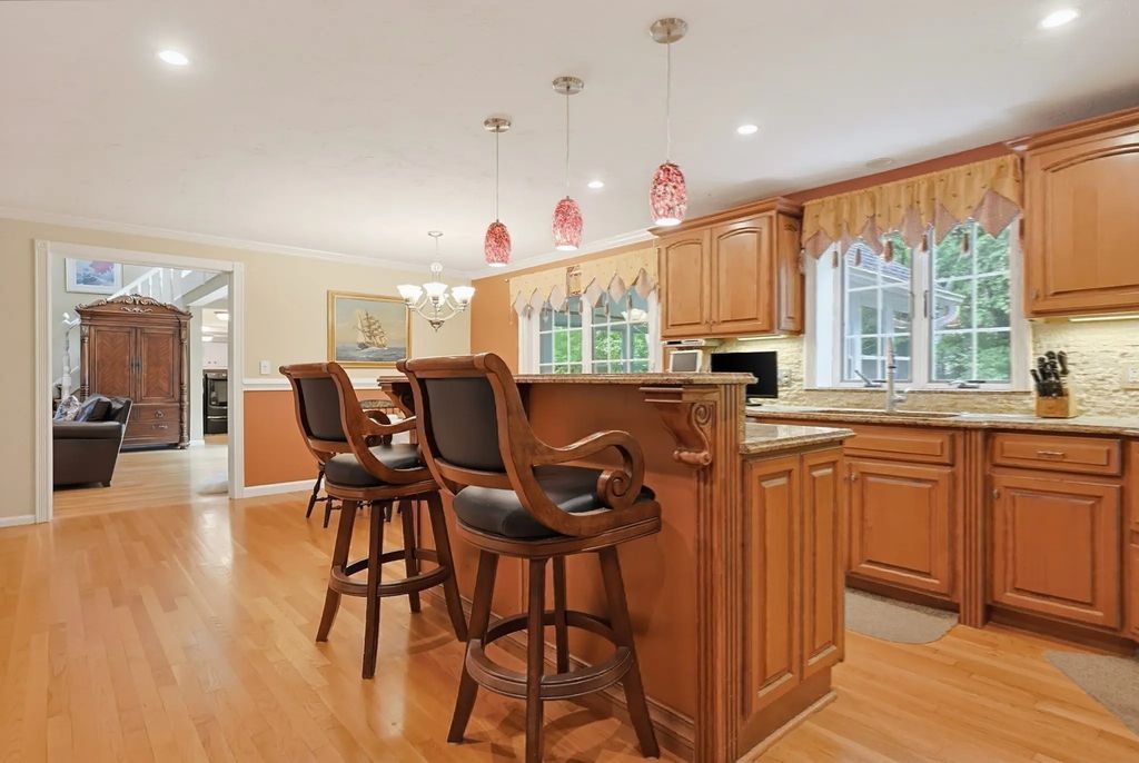 66 Farrington Ln, Marlborough