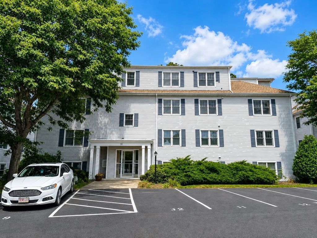 20 Webb Pl #1a, Mansfield