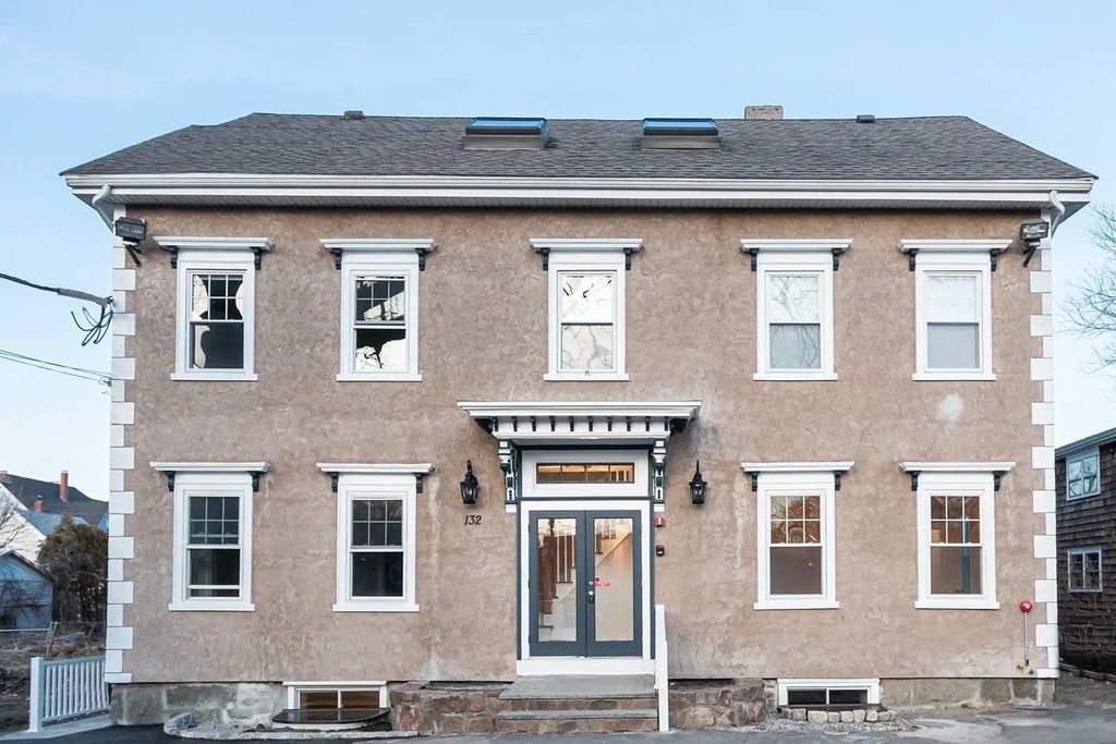 132 North #2, Salem