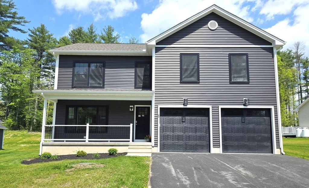 23 High Bluff, Belchertown