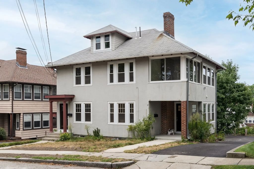 37-39 Lewis Rd #1, Belmont