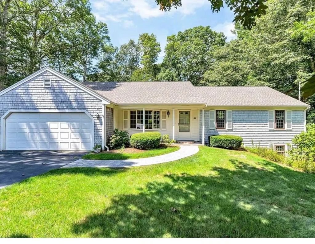 97 Headwaters Rd #1, Barnstable