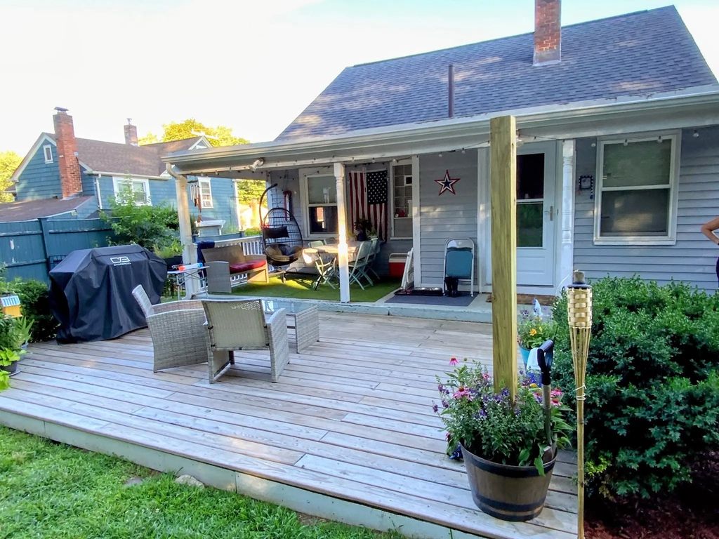 346 Old Connecticut Path, Framingham