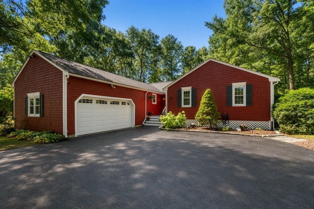 20 Wexford Dr, Mansfield