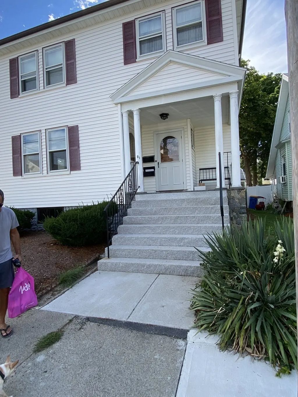 81 Sunnyside Av #1, Winthrop
