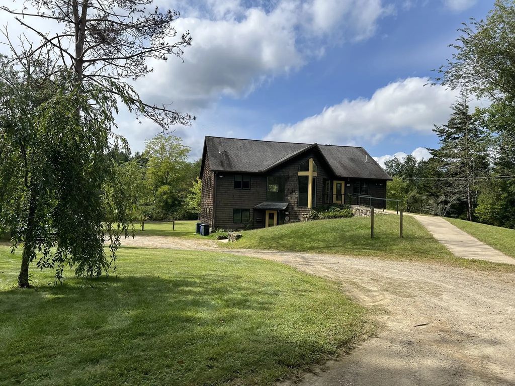 54 Exeter Rd, Exeter