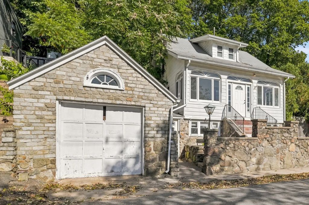 9 Glenway Ave, Peabody