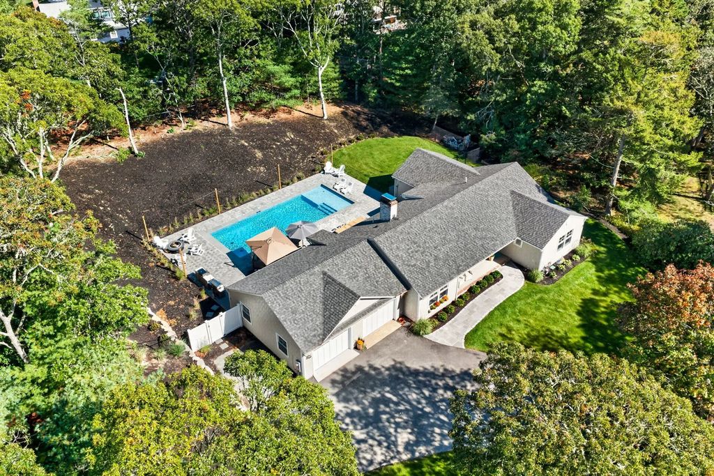 312 Round Cove Rd, Chatham