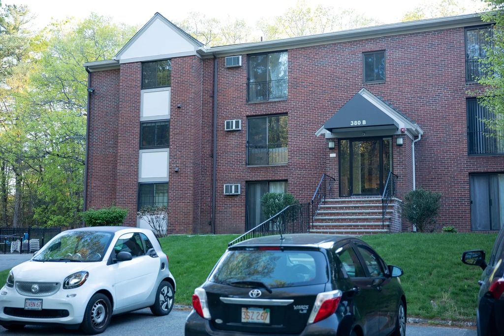 380 Great Road #unit B 302, Acton