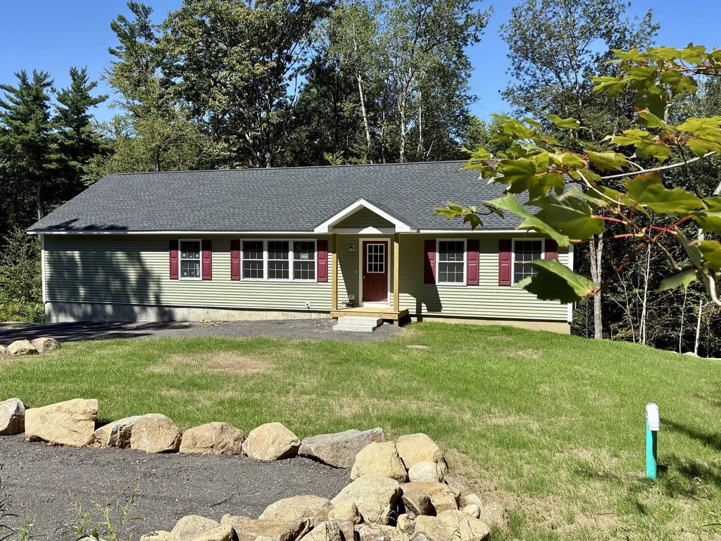 90 Secret Lake Rd., Phillipston