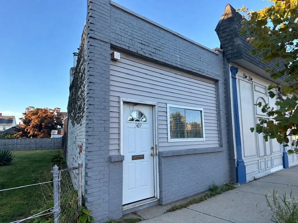 369 Salem St, Medford