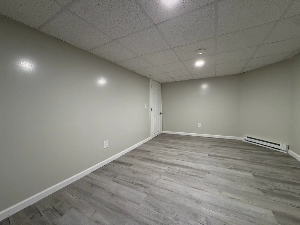 320-322 Wood Street #room A, New Bedford