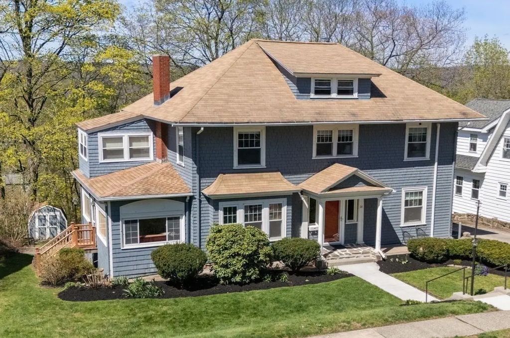 28 Maplewood Rd, Worcester