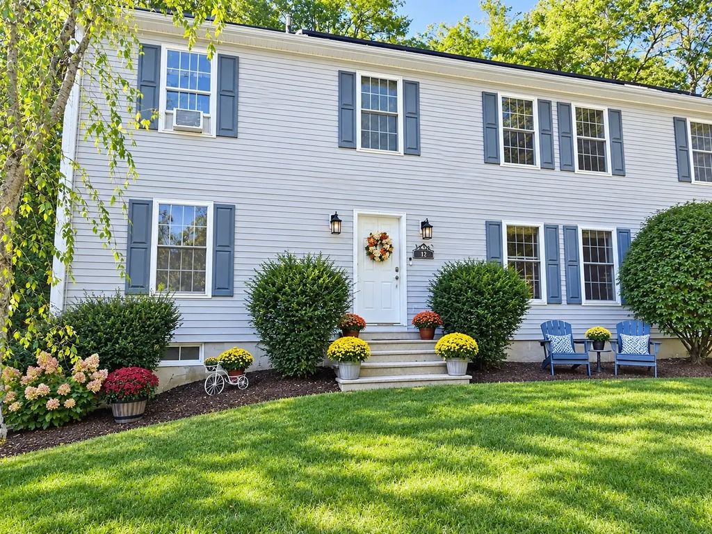 115 Farm Pond Road, Oakham