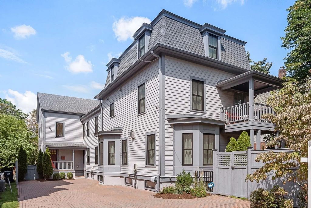 27 Walden St #2, Cambridge