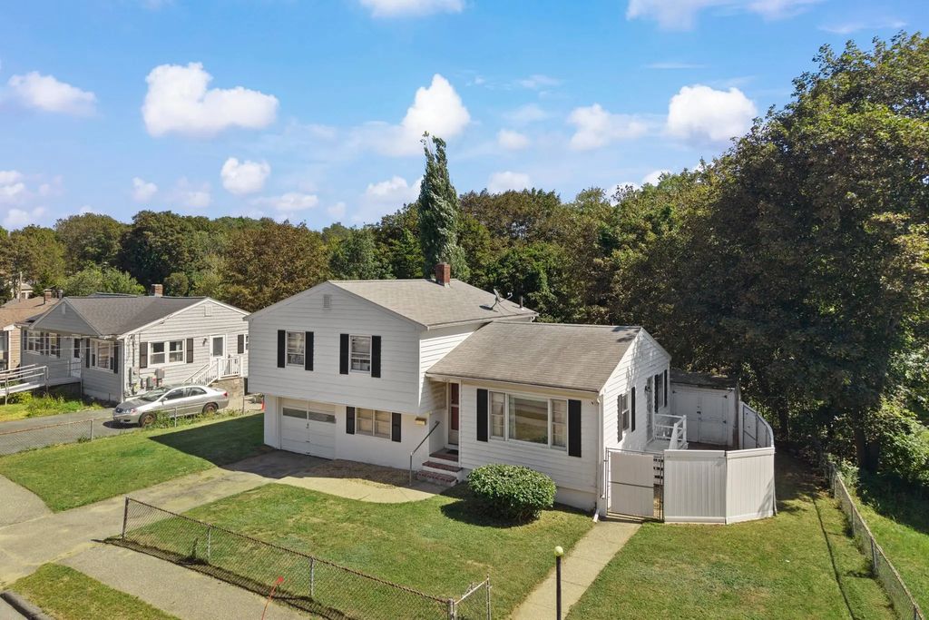 135 Cherry Street, Gloucester