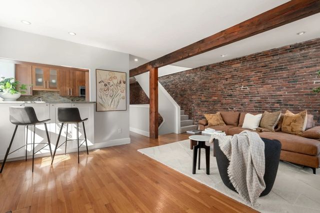 19 Albemarle St #4, Boston