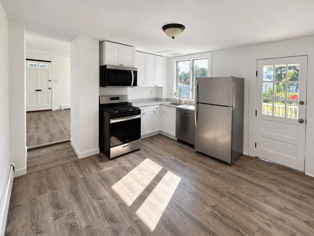 56 Bates #56b, Quincy