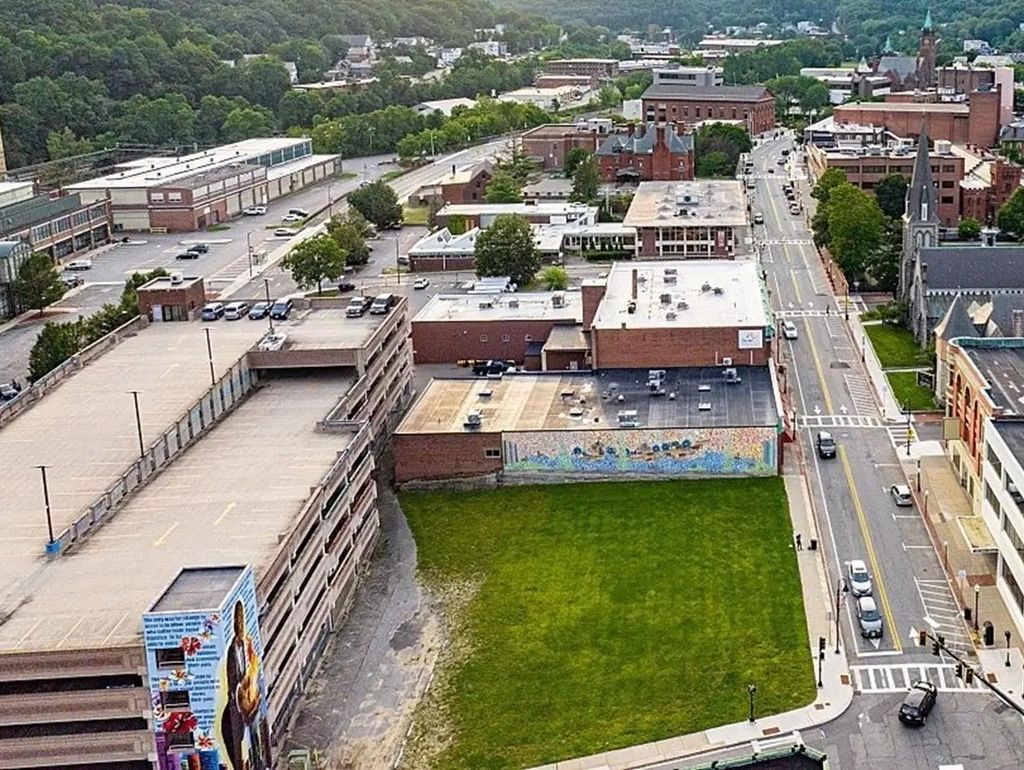 520 Main St., Fitchburg
