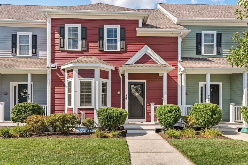 74 Meetinghouse Road #74, Norfolk