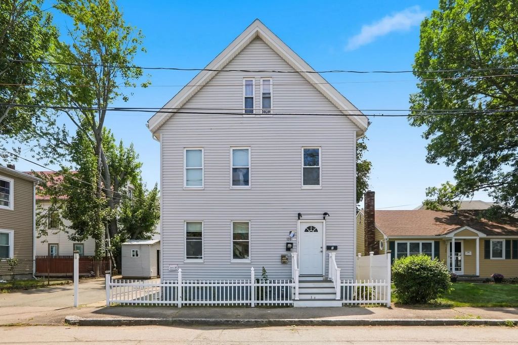132 Huntington St, Brockton