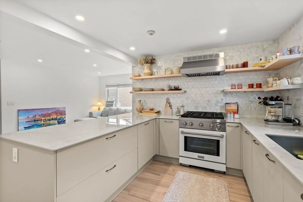 59 Monadnock St #1, Boston