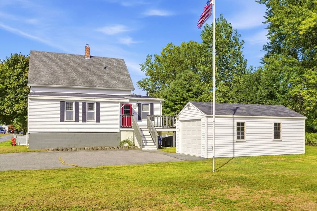 11 Russell St, Methuen