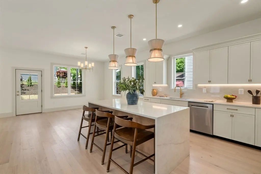 33 Fendale Ave, Boston