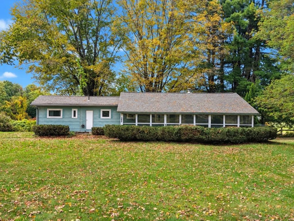 341 Haydenville Rd, Whately