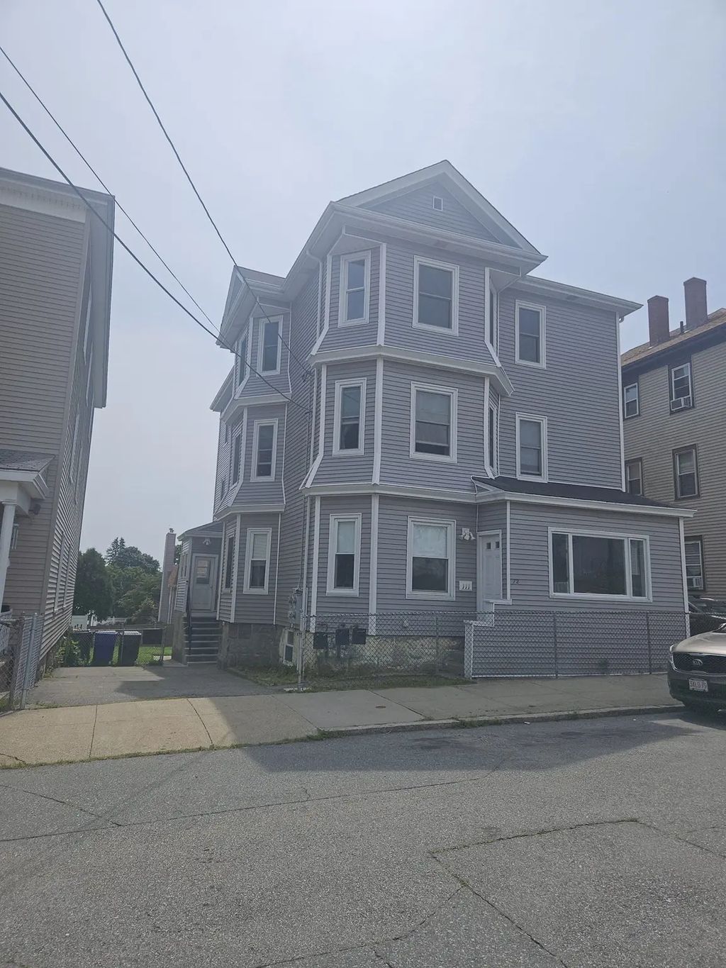 72 Huard St, Fall River