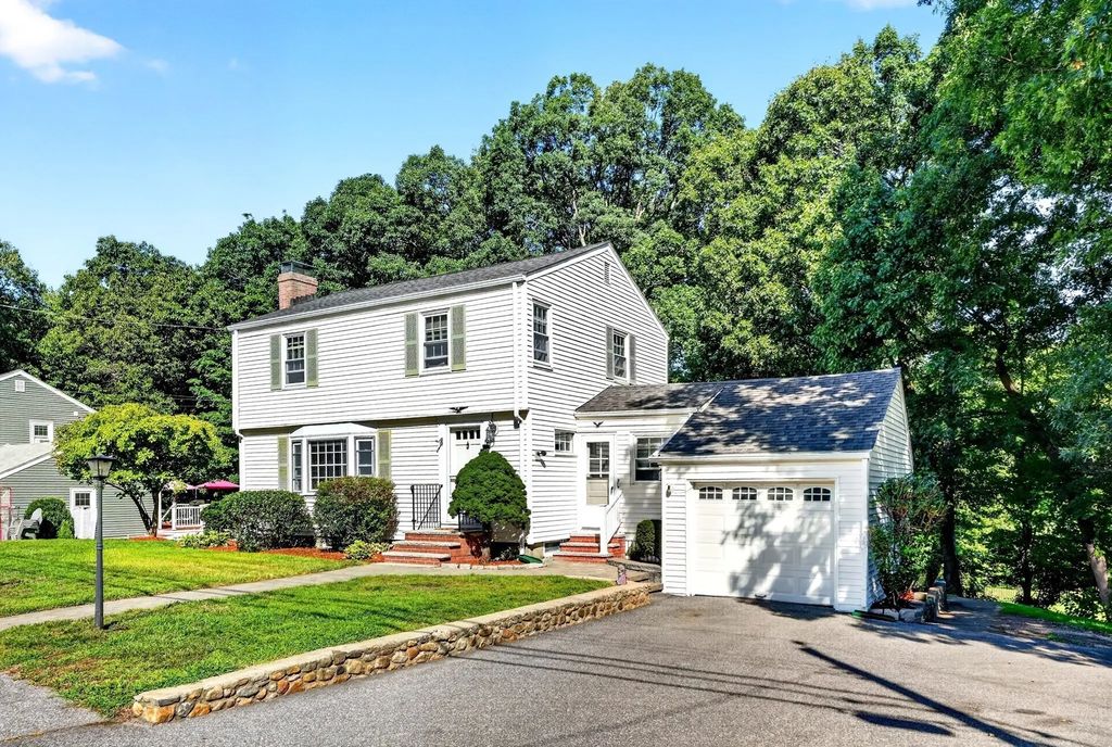 12 Fisher Terrace, Woburn