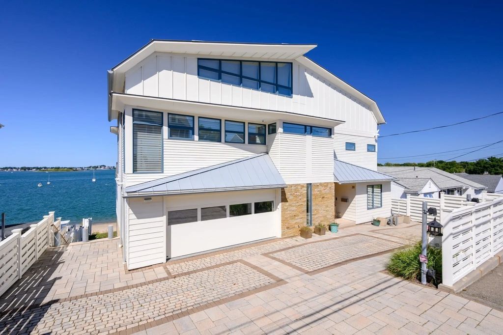 35 Regatta Rd, Weymouth