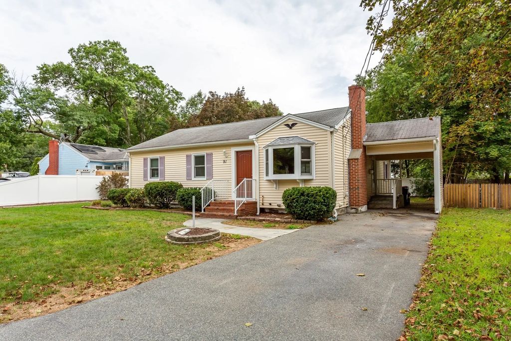 91 Breer St, Brockton