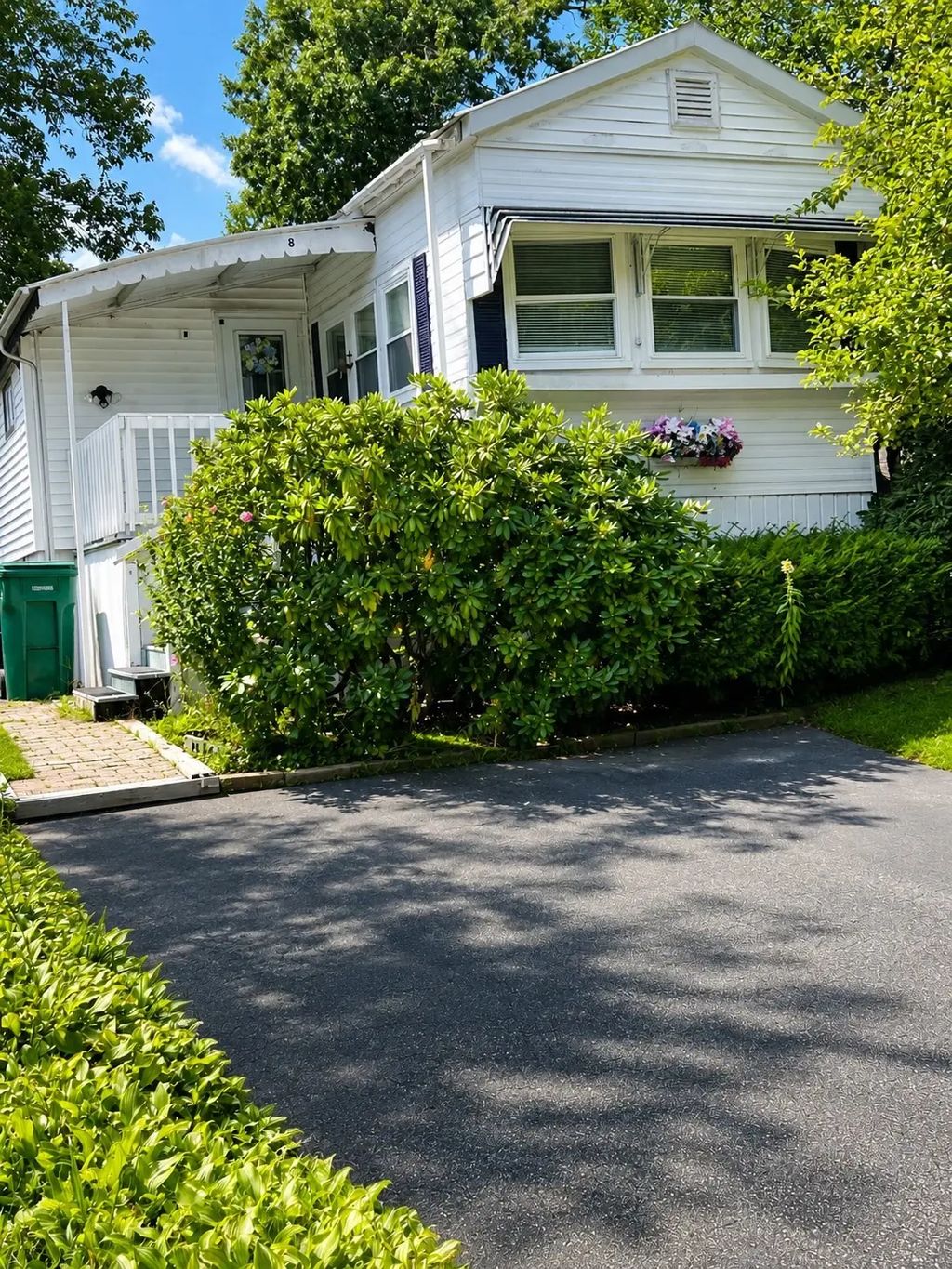 8 Natureway Circle, Halifax