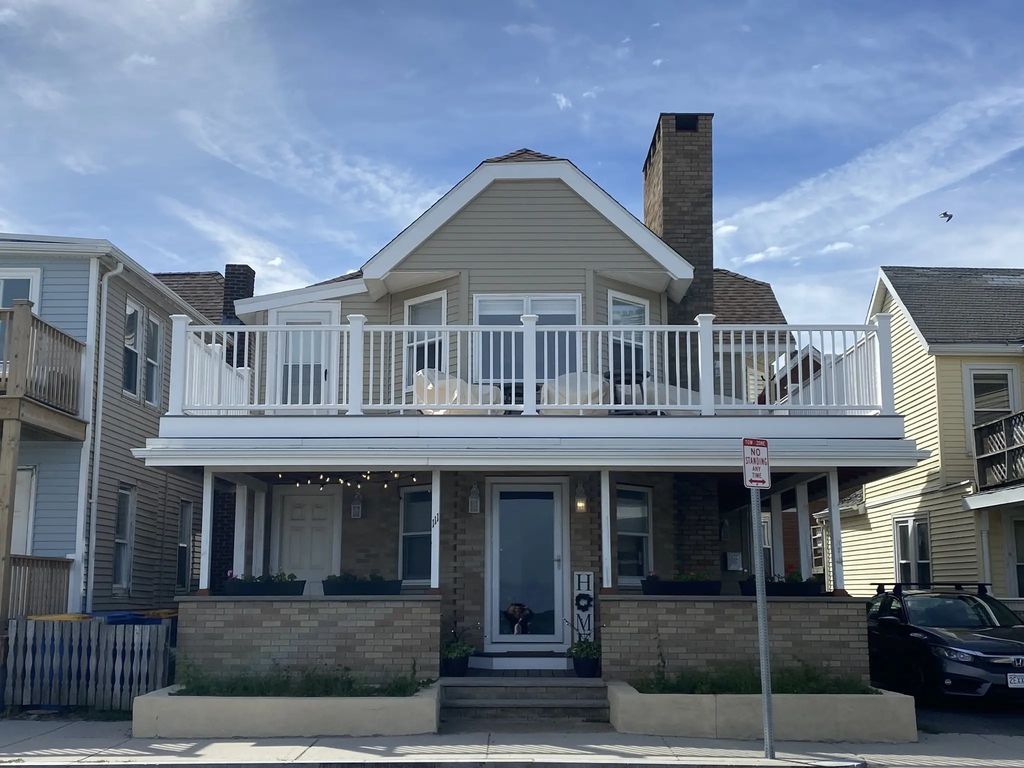 111 Winthrop Shore Drive, Winthrop