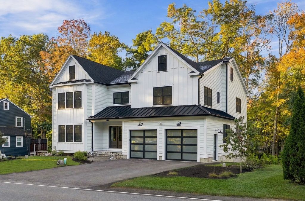 311 Dedham Avenue, Needham