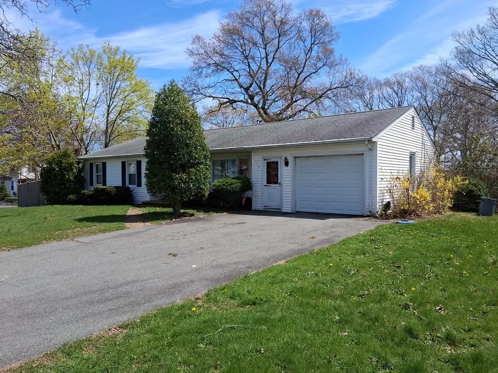 112 Rounseville Ave, Somerset