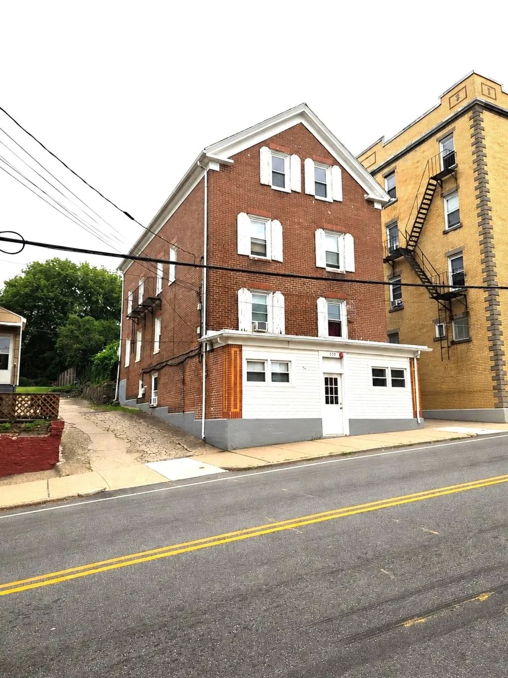 558 East School St, Woonsocket