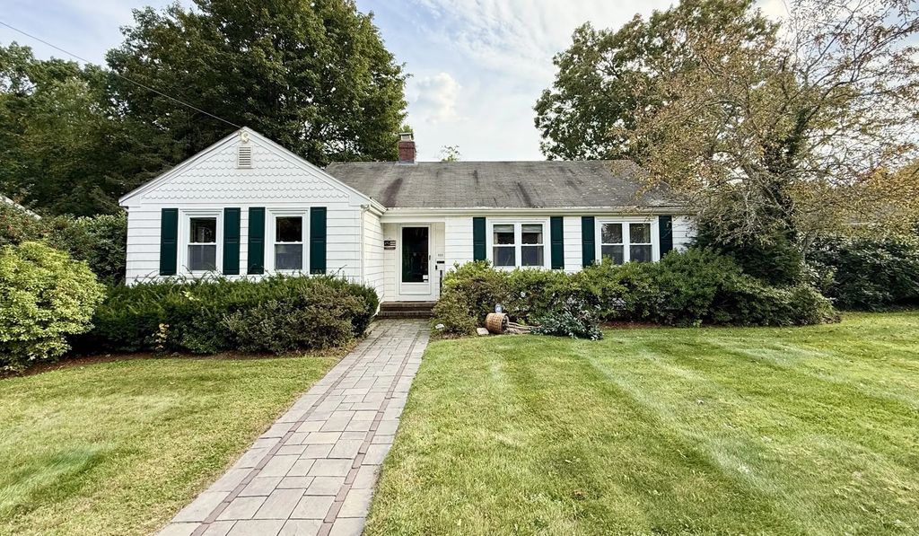 252 Fairview Ave, Brockton