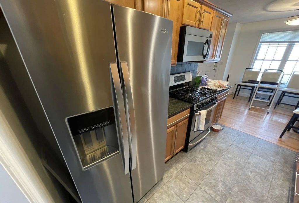 19 Saybrook St #19, Boston
