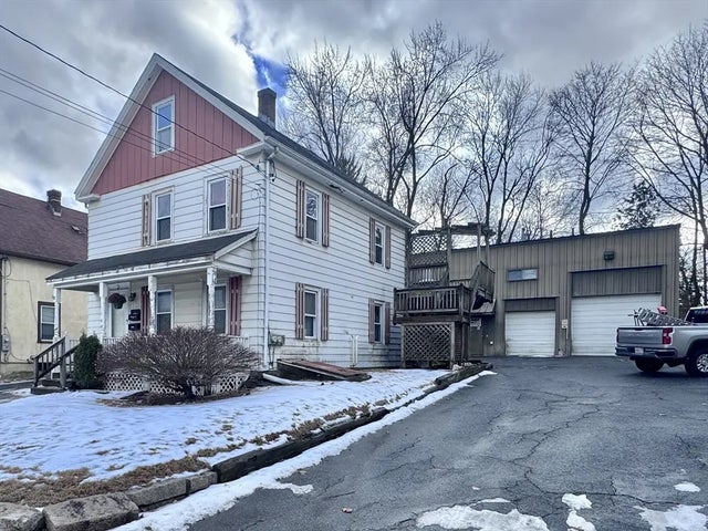 768 Waverley St, Framingham