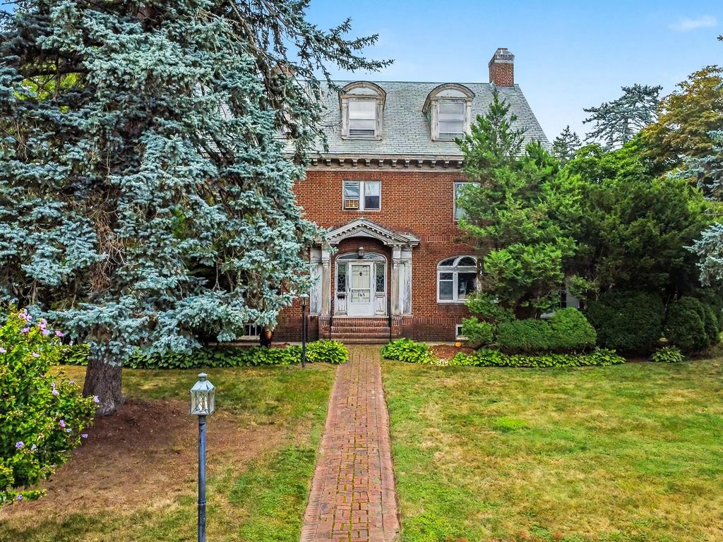 165 Berkeley St, Methuen